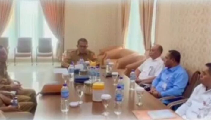 Gubernur NTT Tanda Tangani Persetujuan Saham dan PBV Hasil Kesepakatan KUB dengan Bank Jatim – Bank NTT