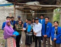 Hari Kedua, Warmadewa bersama Mahasiswa KKN Salurkan Bantuan Korban Gempa NTT di Desa Macang Tanggar