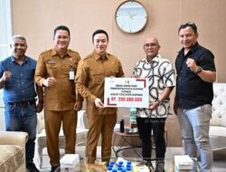Rp 200 Juta Untuk Askot PSSI, Wali Kota Bidik Masa Depan Sepak Bola Kota Kupang